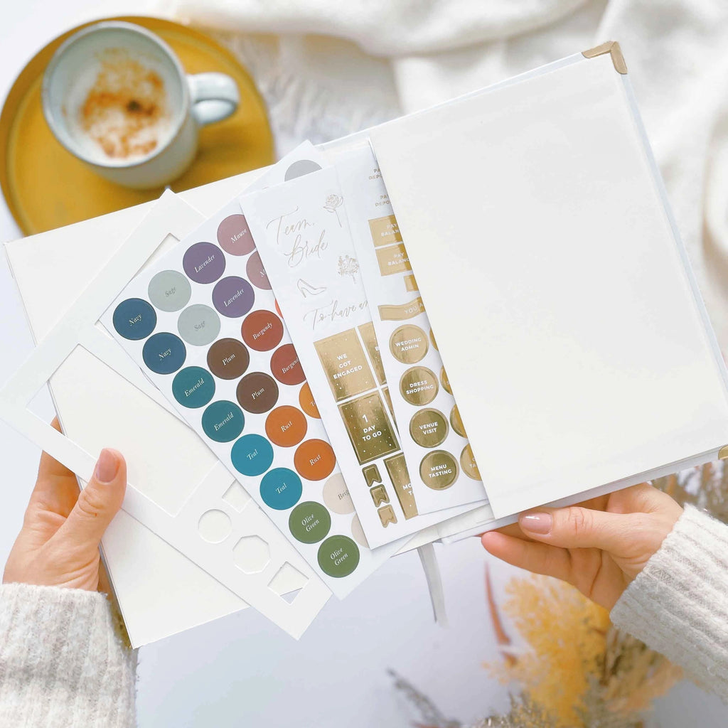 Ivory Cloth Wedding Planner Book with Gold Foil